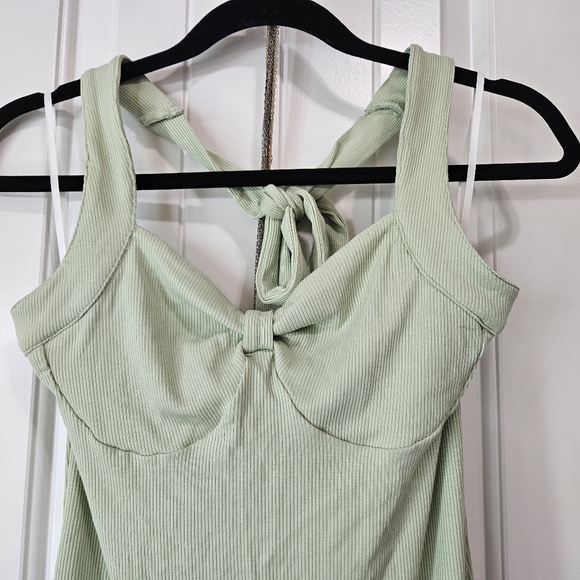 Dresses & Skirts - Ribbed Halter Dress EUC
